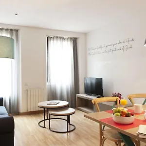 Mh Ramblas Apartman